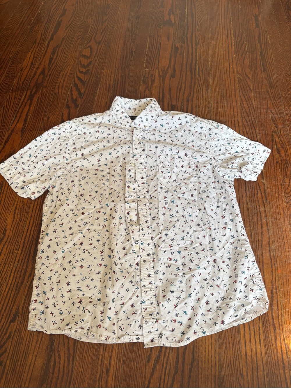 Banana Republic Short-Sleeve Button-Down Shirt